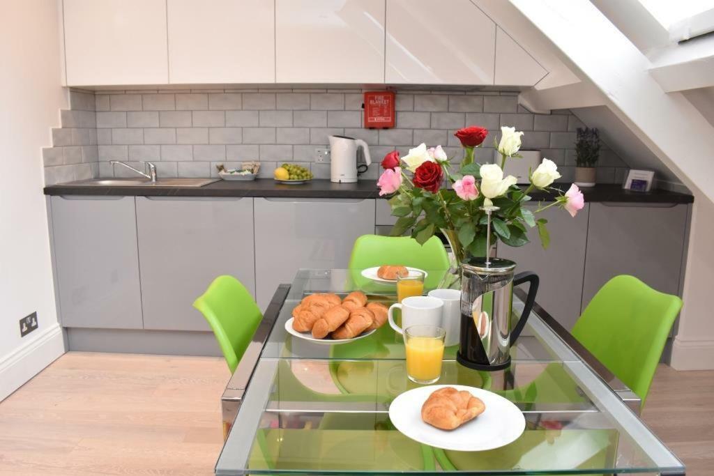 Apt 3, Opera House Ensuite 4Th Floor By Indigo Flats لندن المظهر الخارجي الصورة